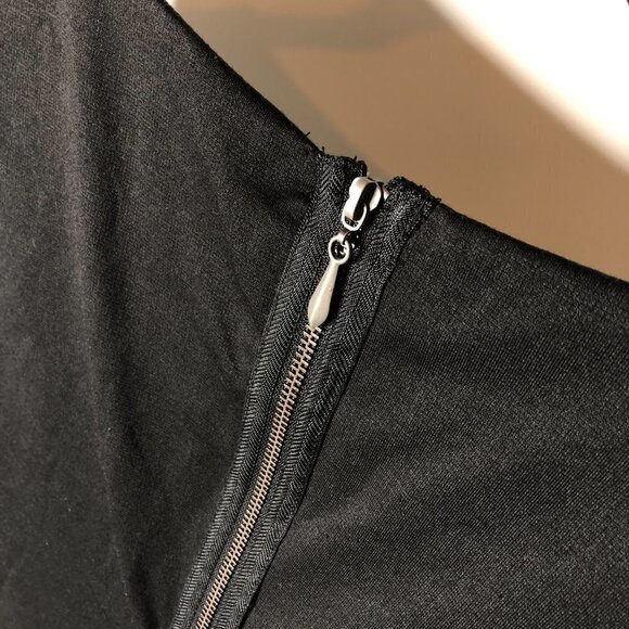 New BeBop Grey & Black Colorblock Capped Sleeved Stretchy Bodycon Mini Dress - Picture 8 of 10